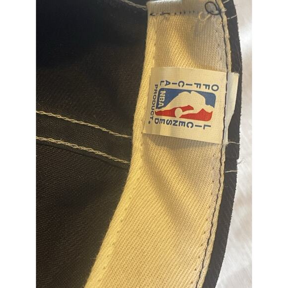 Vintage Pistons Snapback 90s Embroidered Made‎ in USA | Baseball Cap Black - Picture 7 of 9